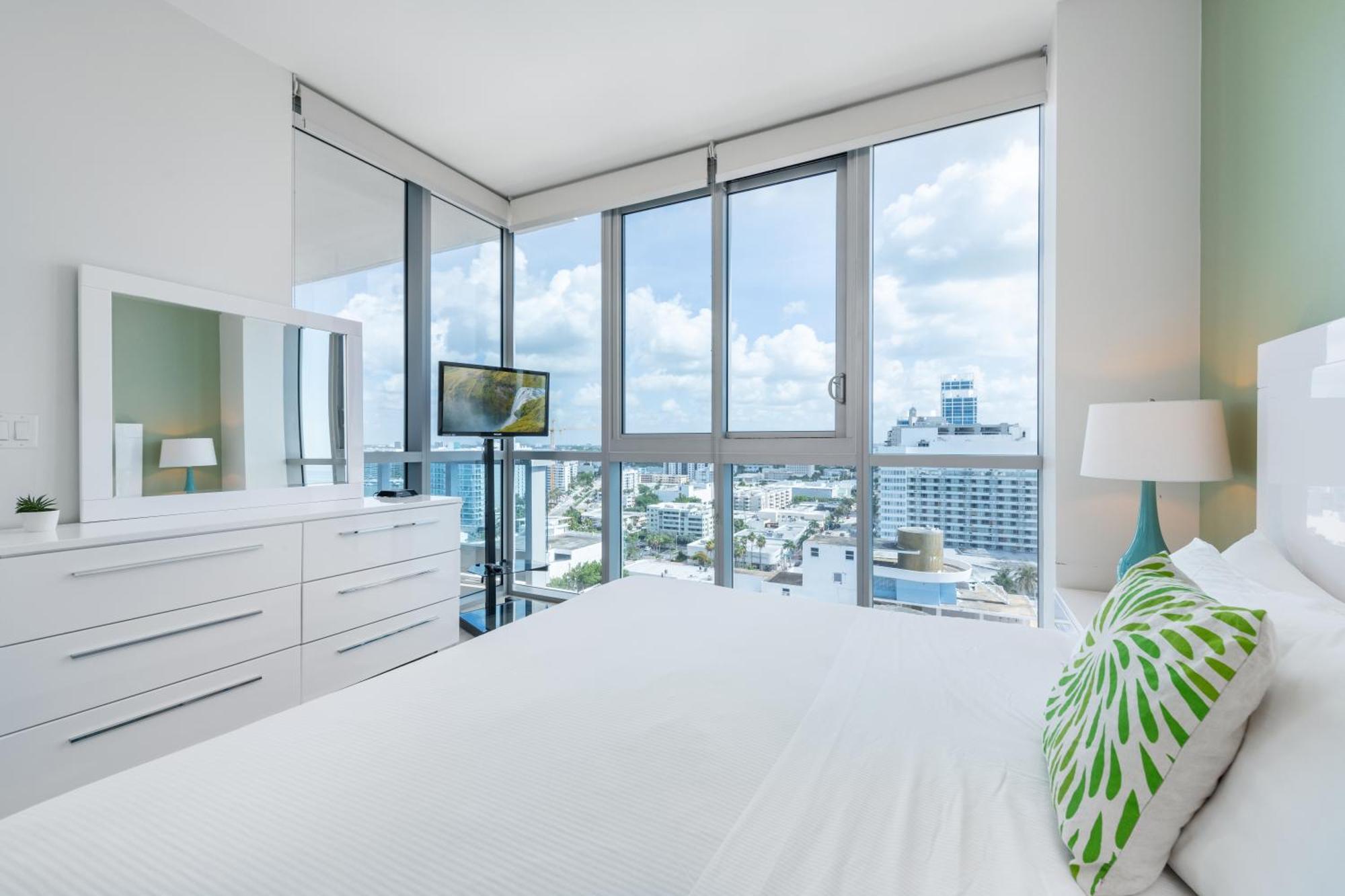 Global Luxury Suites At Monte Carlo Miami Beach Phòng bức ảnh